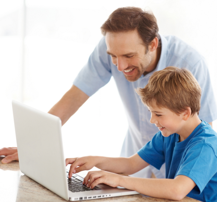 parents enfant ordinateur