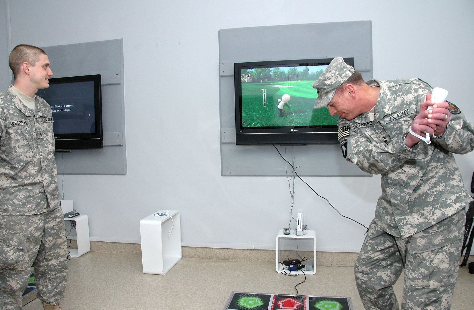 petraeus_wii.jpg